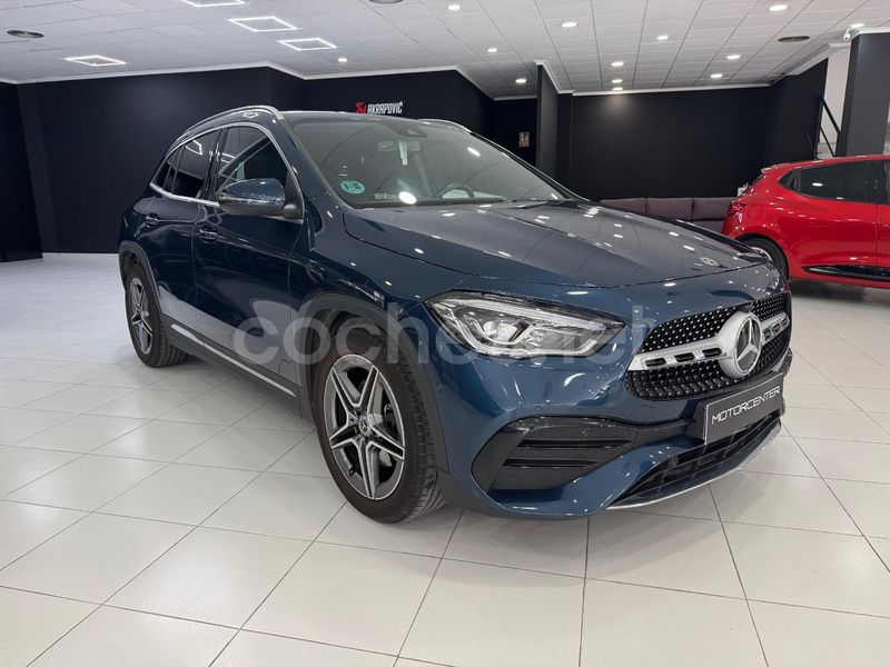 Azul Usado 2021 Mercedes GLA180 SUV | 33.990 € (Un poco caro) - Imagen 1/4