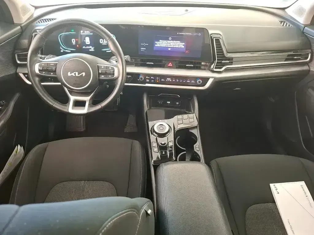 Usado Kia Sportage 136 CV (100 kW) 2024 Gris SUV