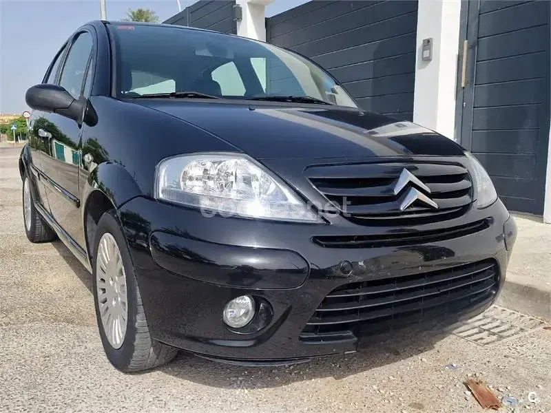 Usado Citroën C3 Exclusive 70 CV (51 kW) 2005 Negro Berlina
