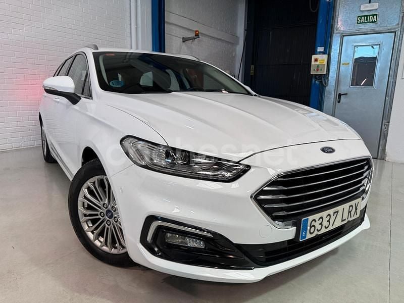 Usado Ford Mondeo Titanium 187 CV (137 kW) 2021 Blanco Familiar