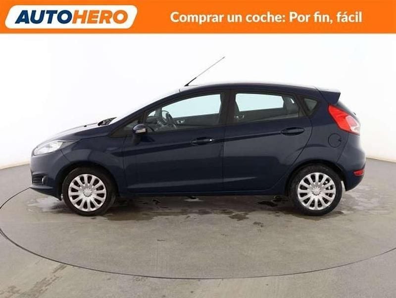 Usado Ford Fiesta Trend 82 CV (60 kW) 2015 Azul Utilitario