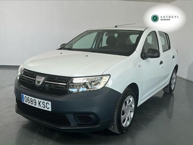 Usado Dacia Sandero Acces 73 CV (53 kW) 2018 Blanco Berlina