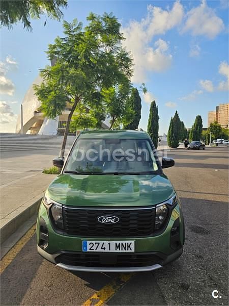 Verde Usado 2024 Ford Tourneo Courier Active Monovolumen | 20.800 € - Imagen 1/4