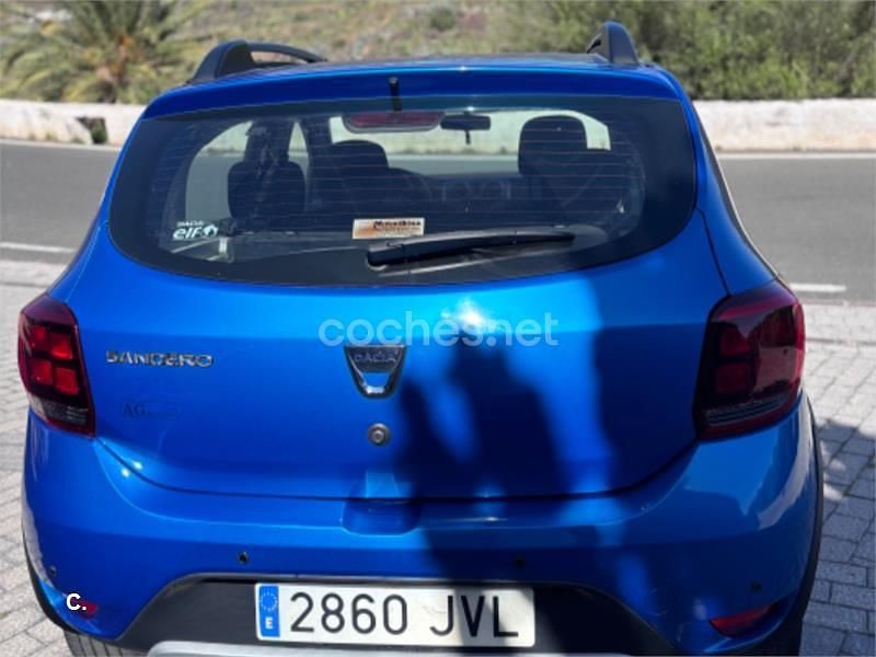 Usado Dacia Sandero Stepway 90 CV (66 kW) 2016 Azul Berlina