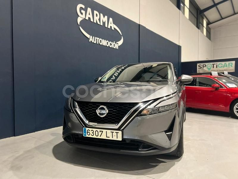Usado Nissan Qashqai Acenta 158 CV (116 kW) 2021 Gris / plata SUV