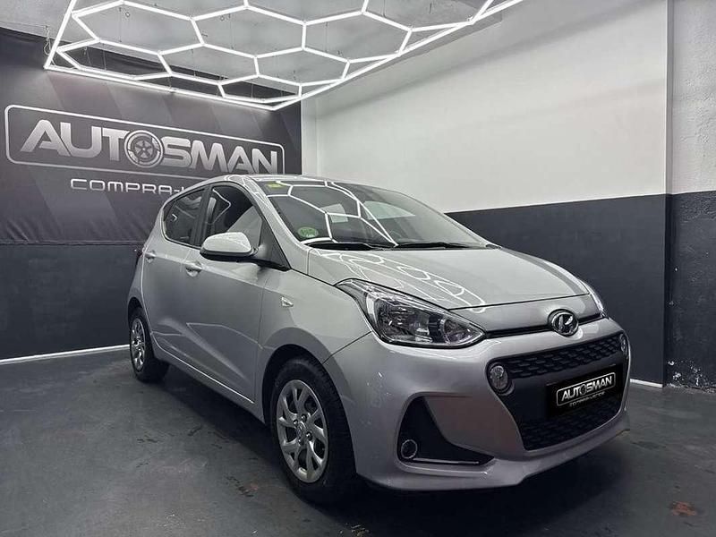 Usado Hyundai i10 GO! 67 CV (49 kW) 2018 Gris Utilitario