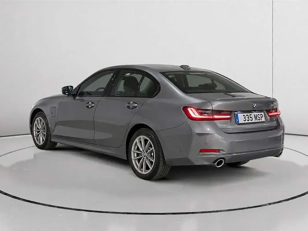 Usado BMW 320e Shadowline 204 CV (150 kW) 2024 Gris Berlina