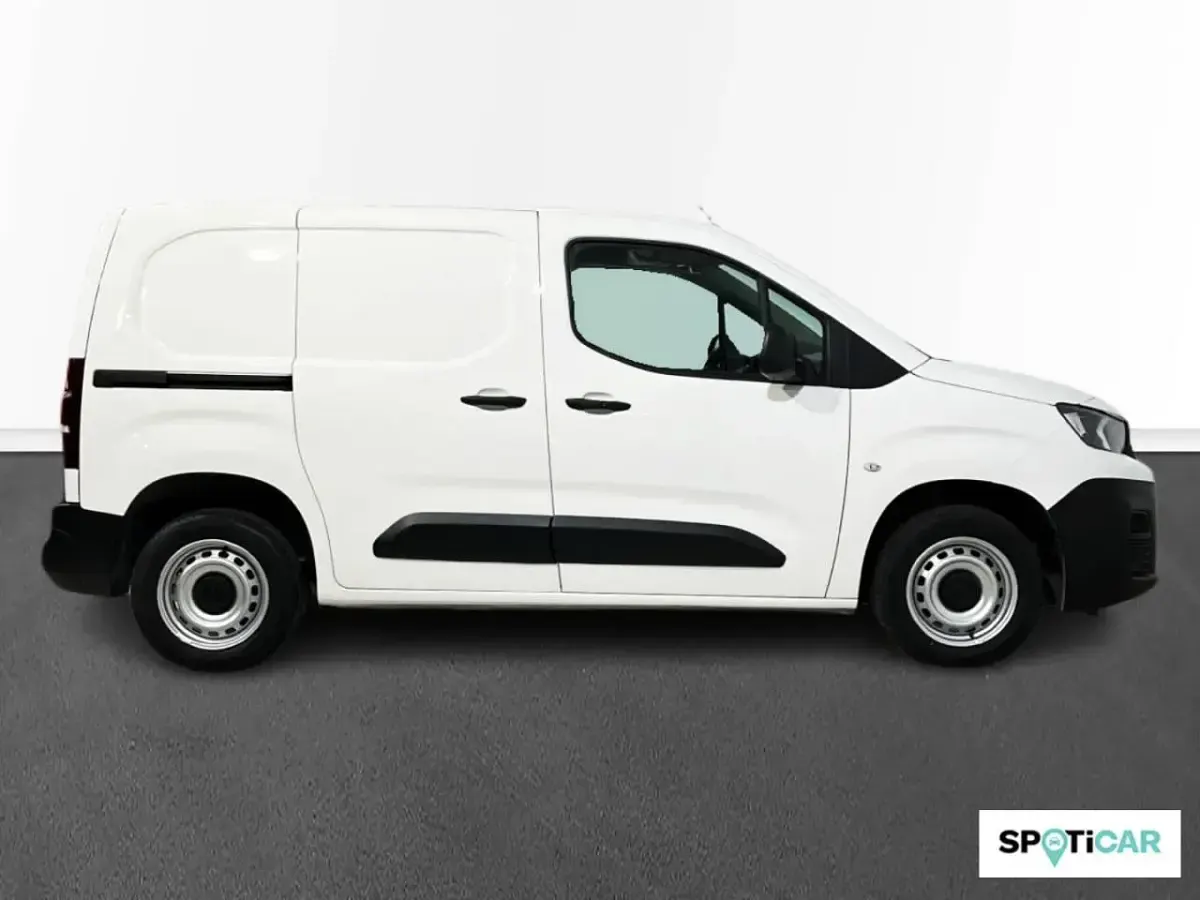 Usado Peugeot Partner 98 CV (72 kW) 2022 Blanco Monovolumen