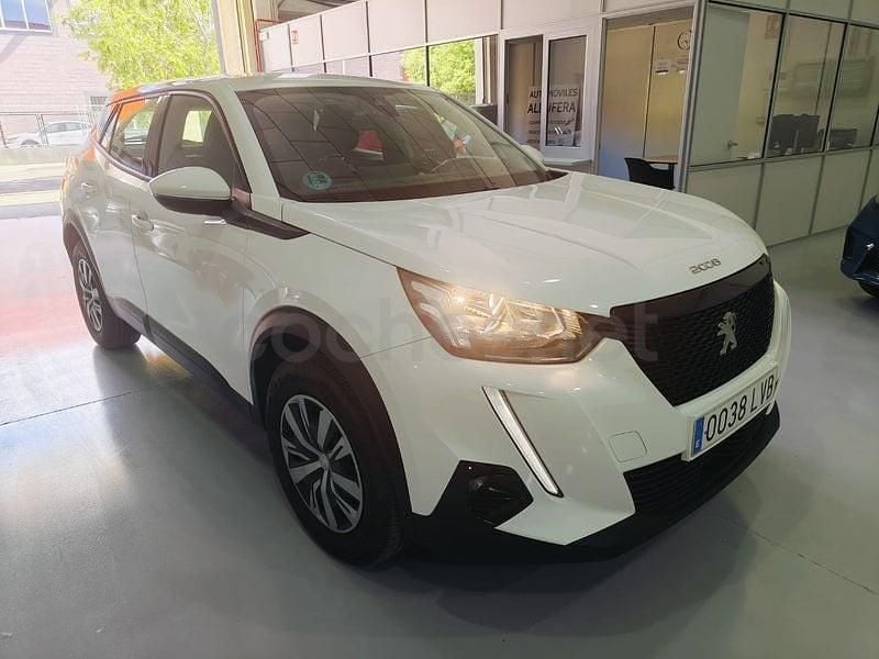 Usado Peugeot 2008 Active 110 CV (80 kW) 2021 Blanco SUV