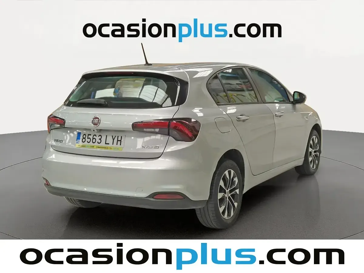 Usado Fiat Tipo City Life 130 CV (95 kW) 2022 Gris Berlina