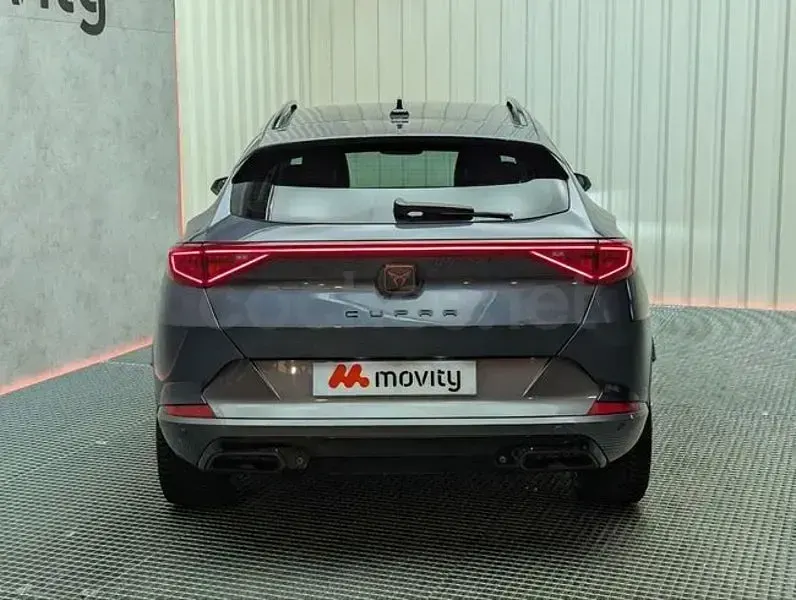 Usado Cupra Formentor 150 CV (110 kW) 2021 Gris / plata SUV
