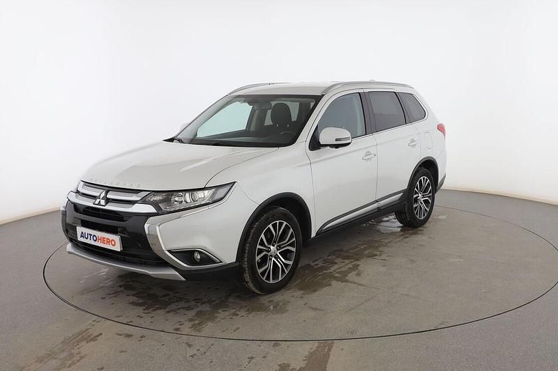 Usado Mitsubishi Outlander Motion 150 CV (110 kW) 2016 Blanco SUV