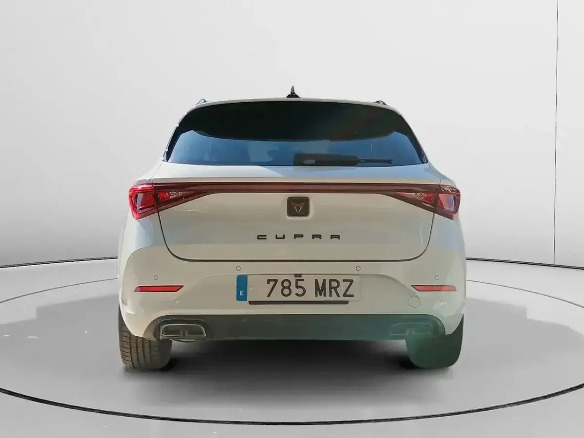 Usado Cupra Leon 150 CV (110 kW) 2024 Blanco Familiar