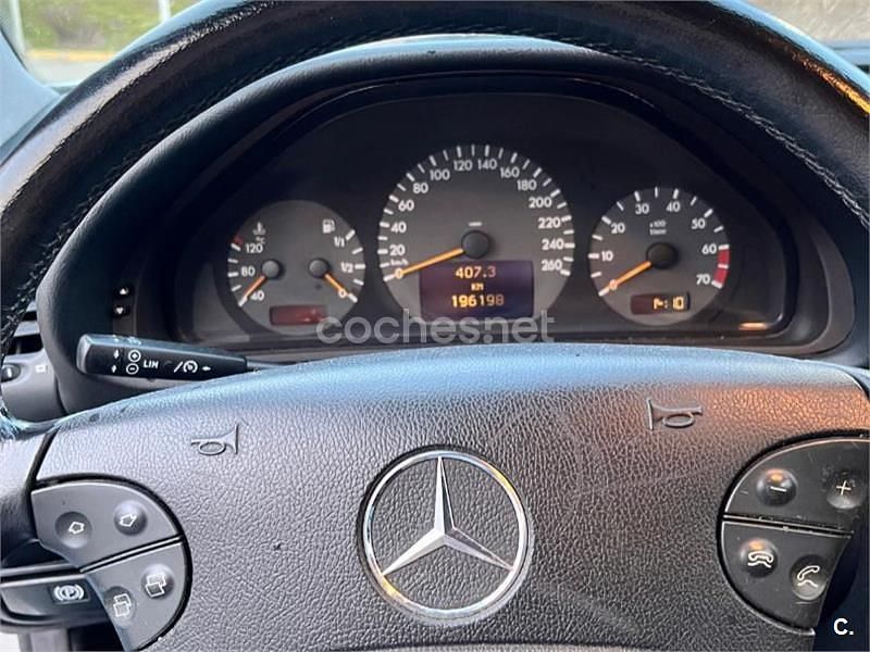 Usado Mercedes CLK200 Elegance 163 CV (119 kW) 2001 Blanco Coupe