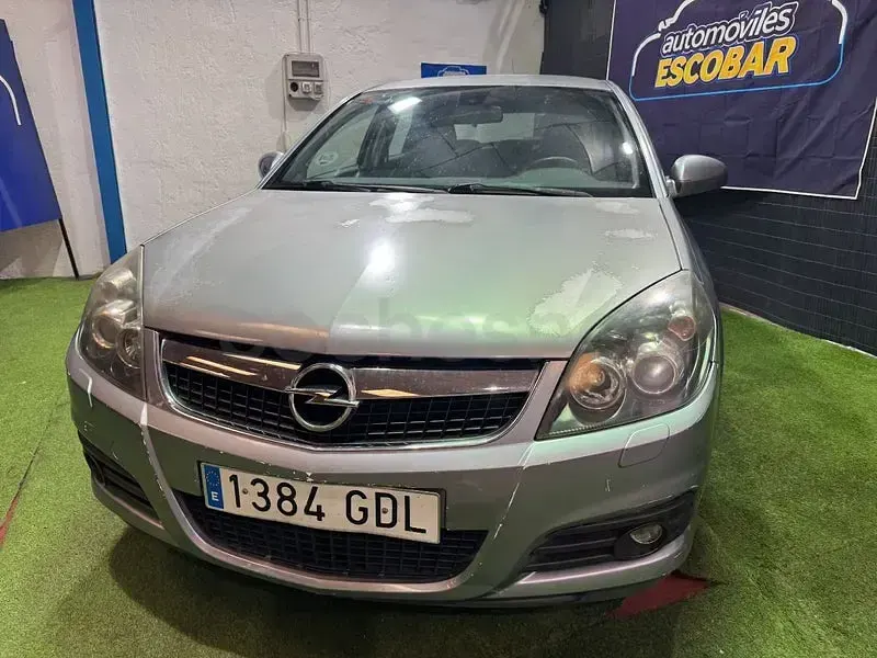 Usado Opel Vectra Elegance 120 CV (88 kW) 2008 Gris / plata Berlina
