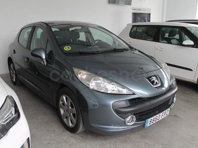Usado Peugeot 207 90 CV (66 kW) 2007 Gris / plata Berlina