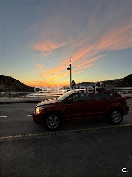 Usado Dodge Caliber SE 140 CV (102 kW) 2006 Naranja Utilitario
