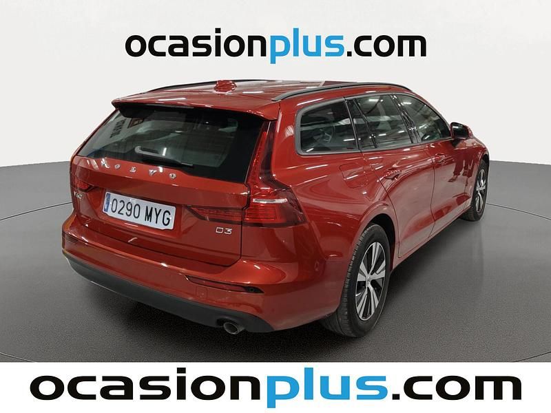 Usado Volvo V60 150 CV (110 kW) 2020 Rojo Familiar