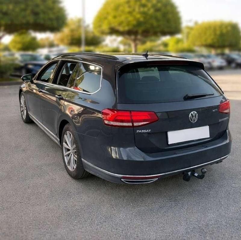 Begagnad VW Passat Sport 150 HK (110 kW) 2017 Grå Kombi