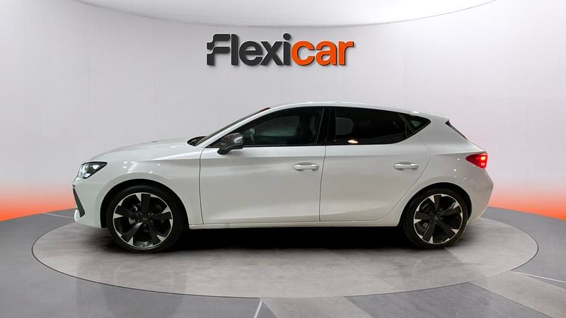 Usado Cupra Leon 150 HP (110 kW) 2025 Branco Sedan