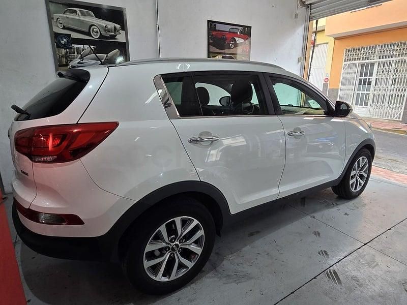 Usado Kia Sportage 115 CV (84 kW) 2016 Blanco SUV