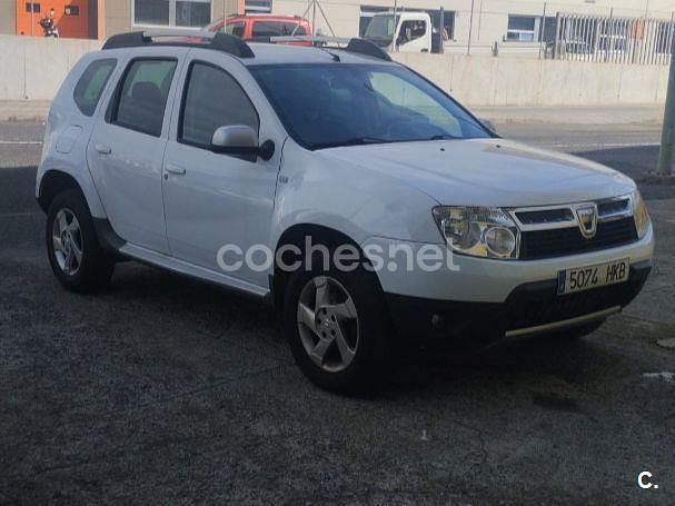 Usado Dacia Duster Lauréate 110 CV (80 kW) 2012 Blanco SUV