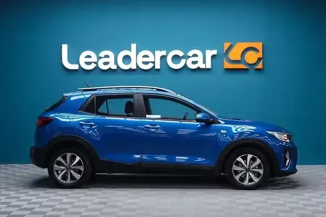 Usado Kia Stonic 101 CV (74 kW) 2022 Azul SUV