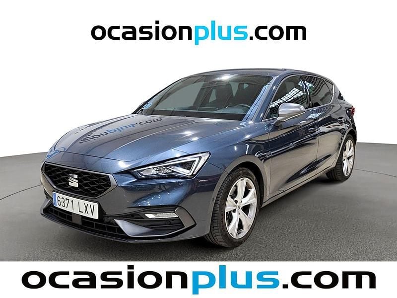 Usado Seat Leon FR 150 CV (110 kW) 2022 Gris Utilitario