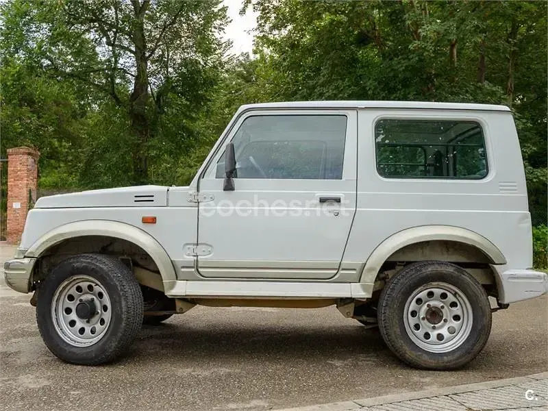 Usado Suzuki Samurai 63 CV (46 kW) 2000 Blanco SUV