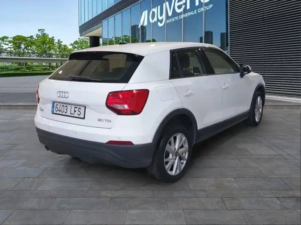 Usado Audi Q2 Advanced Plus 116 CV (85 kW) 2020 Blanco SUV