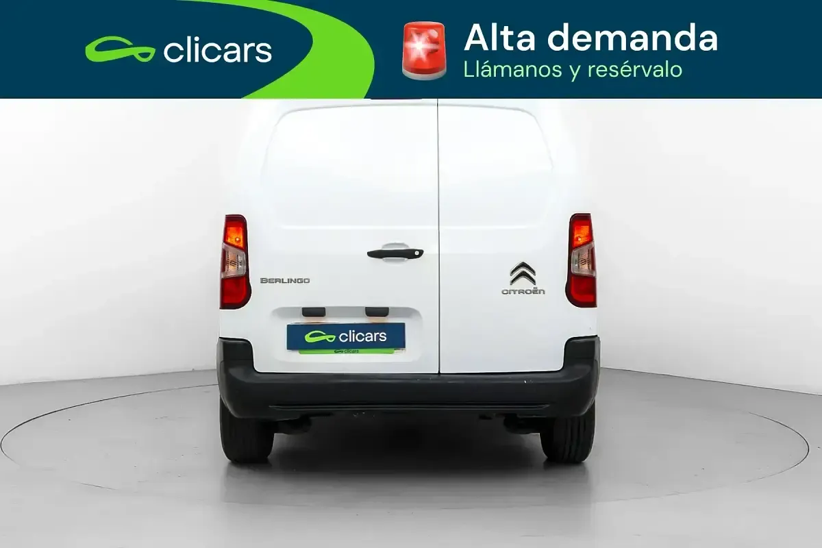 Usado Citroën Berlingo 100 CV (73 kW) 2021 Blanco Monovolumen