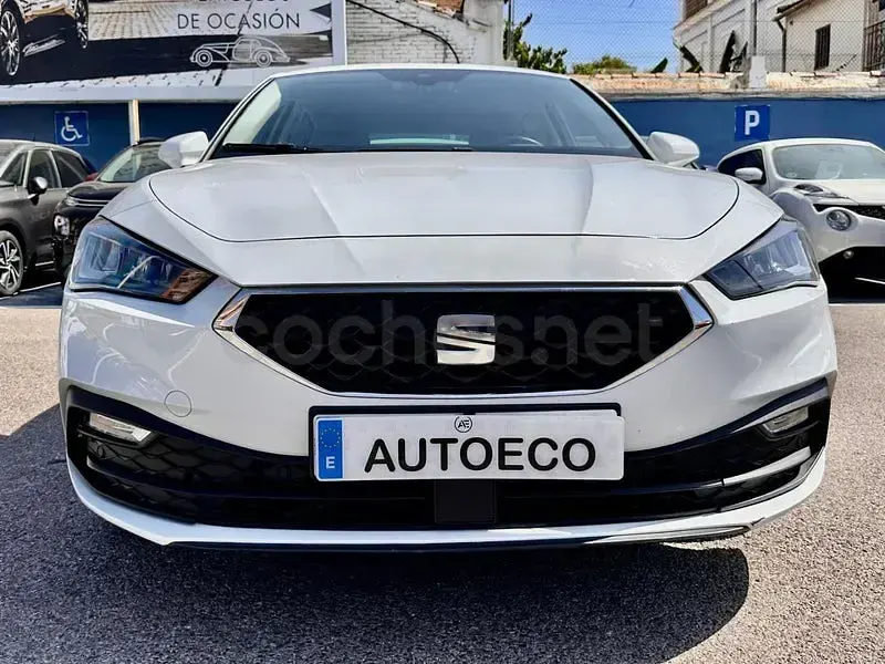 Usado Seat Leon Reference 90 CV (66 kW) 2021 Blanco Berlina