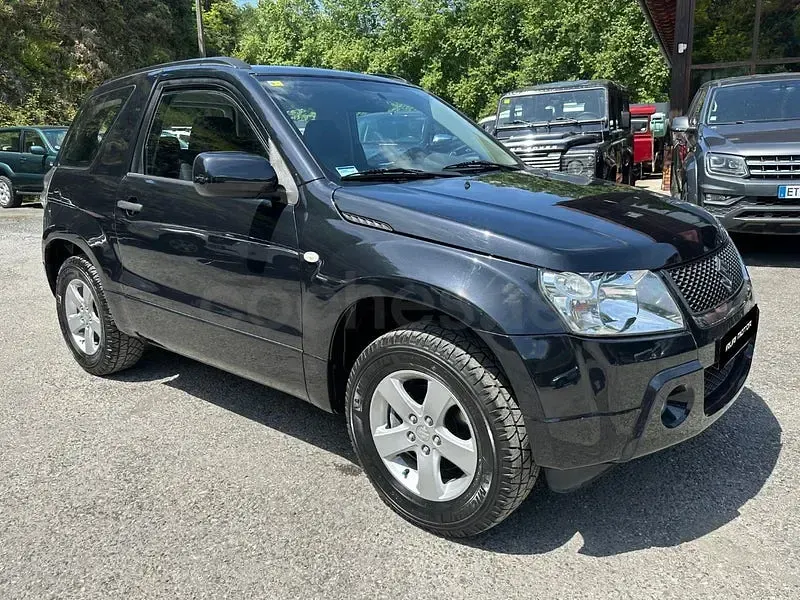 Usado Suzuki Grand Vitara 129 CV (94 kW) 2006 Negro SUV