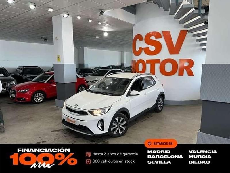 Usado Kia Stonic 101 CV (74 kW) 2021 Blanco SUV
