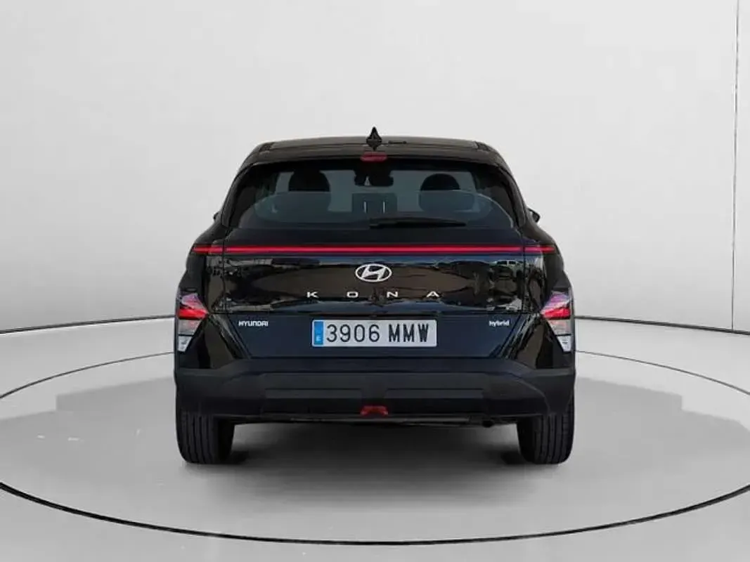 Usado Hyundai Kona 141 CV (103 kW) 2024 Negro SUV