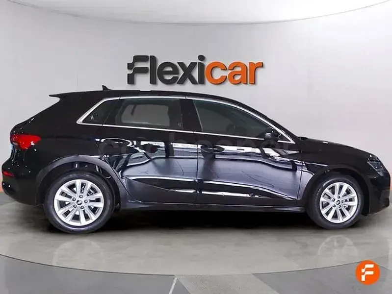 Usado Audi A3 110 CV (80 kW) 2022 Negro Berlina