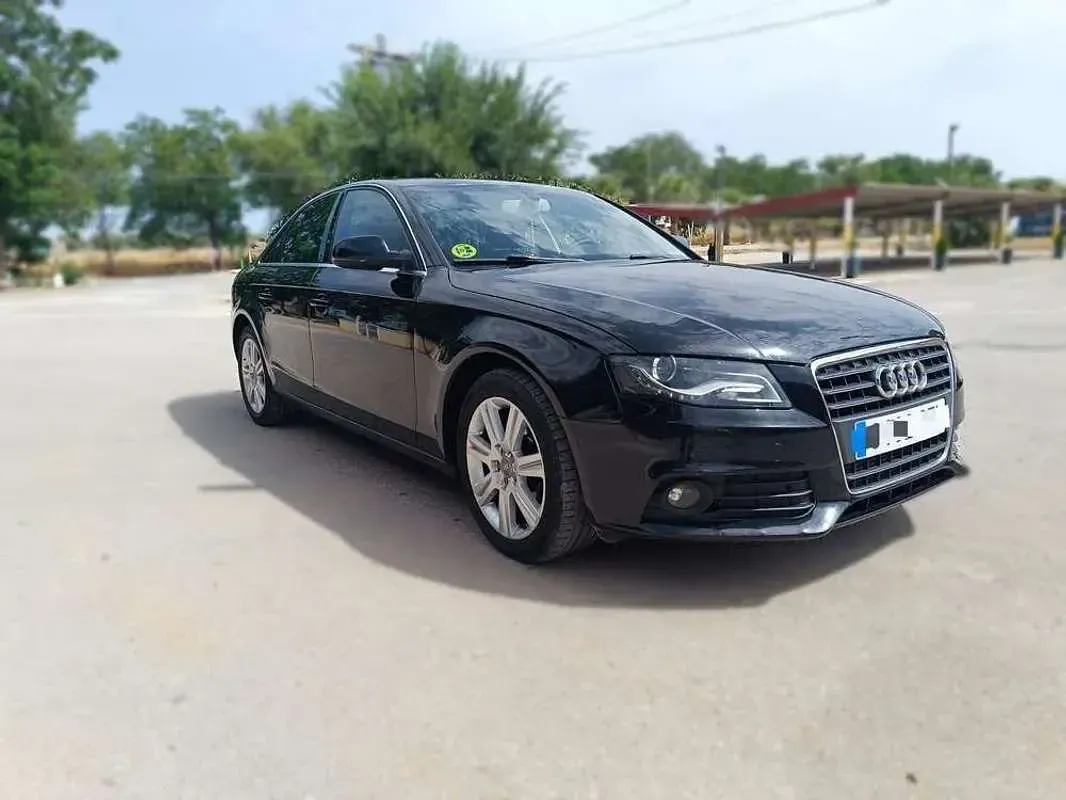 Usado Audi A4 Premium 190 CV (139 kW) 2010 Negro Berlina