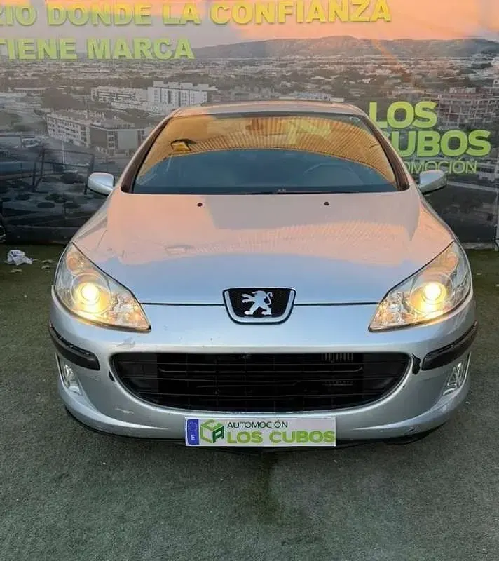 Usado Peugeot 407 136 CV (100 kW) 2004 Gris Berlina