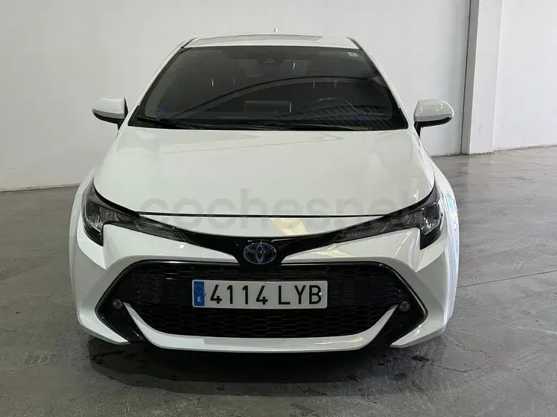 Usado Toyota Corolla Active 122 CV (89 kW) 2022 Blanco Berlina