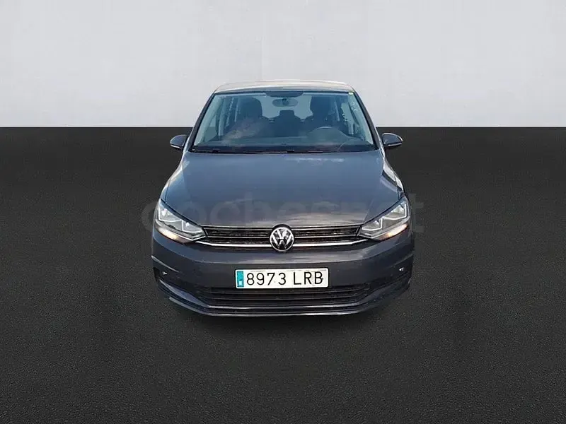 Usado VW Touran Edition 122 CV (89 kW) 2021 Gris / plata Monovolumen