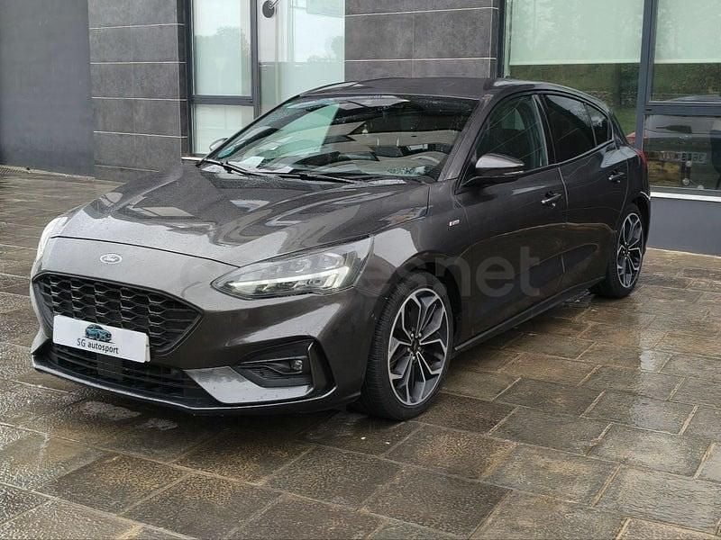 Usado Ford Focus ST-Line 125 CV (91 kW) 2019 Gris / plata Berlina