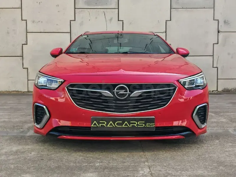 Usado Opel Insignia 210 CV (154 kW) 2019 Rojo Familiar