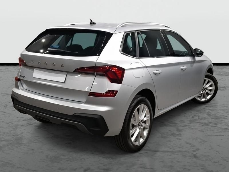 Usado Skoda Kamiq Selection 115 CV (84 kW) 2026 Plata brilliant metalizado SUV