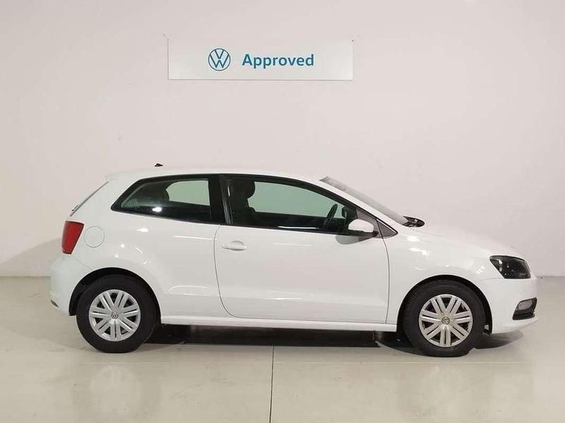 Usado VW Polo Edition 75 CV (55 kW) 2016 Blanco Utilitario