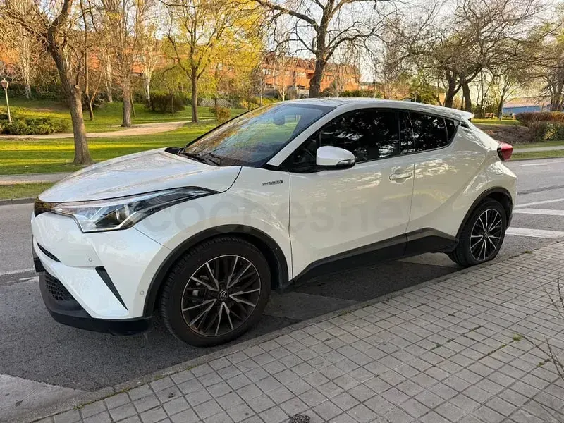Usado Toyota C-HR Advance 122 CV (89 kW) 2017 Blanco SUV