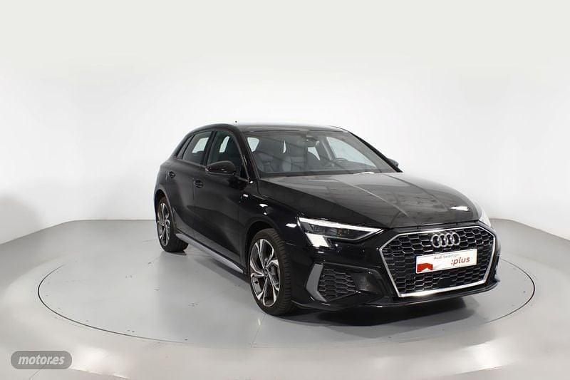 Negro Usado 2024 Audi A3 Ambiente Berlina | 35.900 € (Super precio) - Imagen 1/4