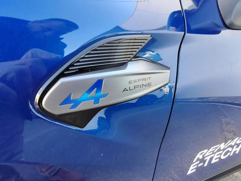 Usado Renault Captur Esprit Alpine 145 HP (106 kW) 2024 Azul SUV