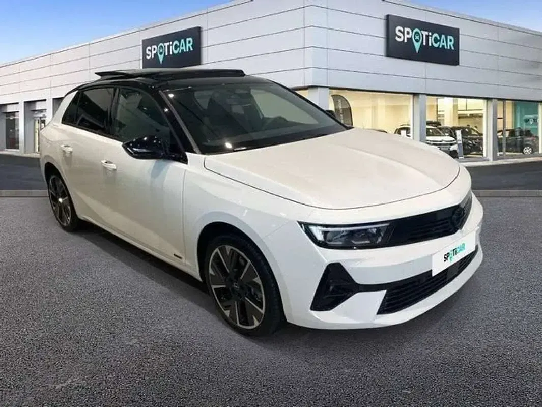 Usado Opel Astra 114 kW (156 CV) 2023 Blanco Utilitario