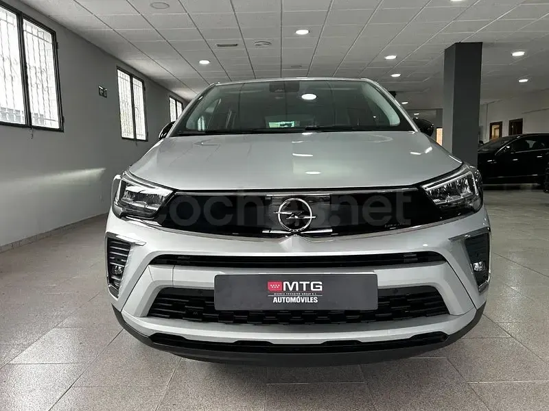 Usado Opel Crossland X Elegance 110 CV (80 kW) 2024 Gris / plata SUV