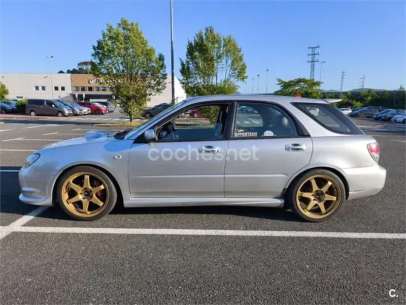 Usado Subaru Impreza 230 CV (169 kW) 2006 Gris / plata Familiar